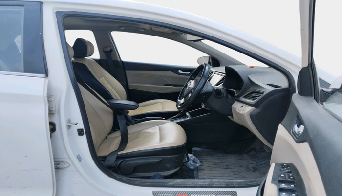 2017 Hyundai Verna 1.6 VTVT SX (O) AT, Petrol, Automatic, 1,13,084 km, interior