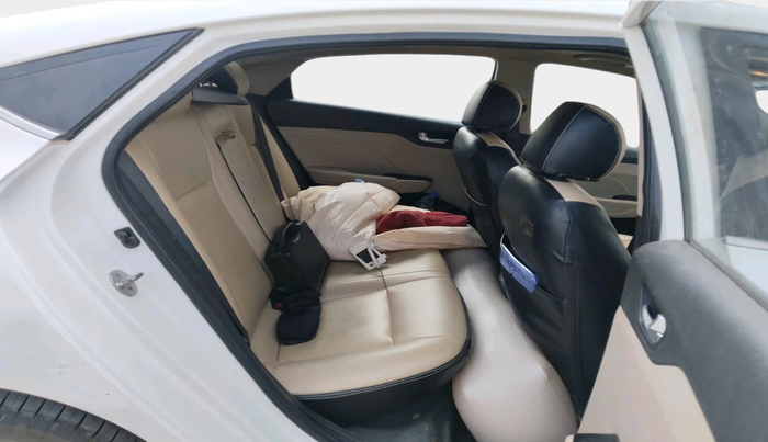 2017 Hyundai Verna 1.6 VTVT SX (O) AT, Petrol, Automatic, 1,13,084 km, interior