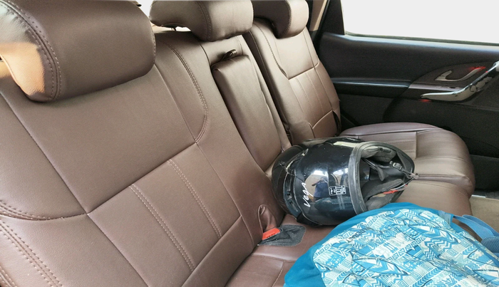 2012 Mahindra XUV500 W8, Diesel, Manual, 97,804 km, interior