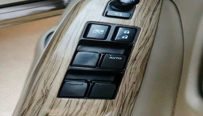 2018 Maruti Ciaz ALPHA  AT 1.5 SHVS PETROL, Petrol, Automatic, 1,36,073 km, interior