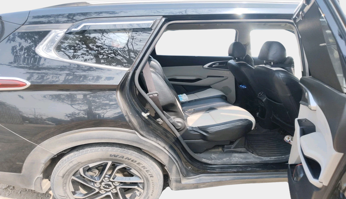 2022 KIA CARENS PRESTIGE PLUS 1.4 PETROL 7 STR, Petrol, Manual, 53,847 km, interior