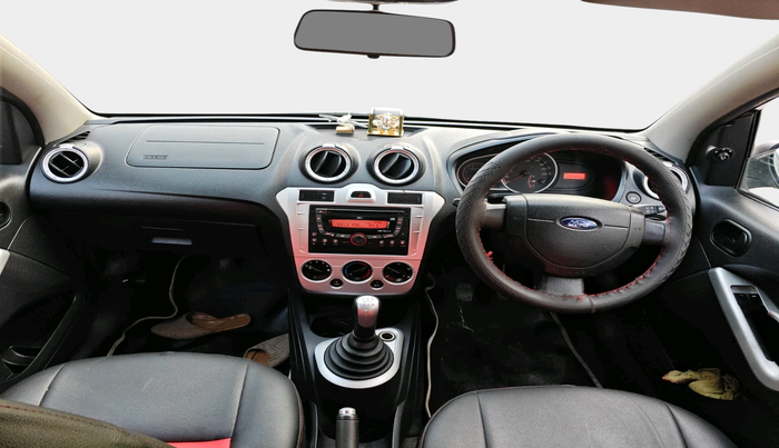 2010 Ford Figo TITANIUM 1.2 PETROL, Petrol, Manual, 1,20,484 km, interior