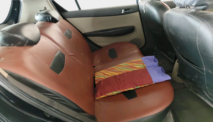 2011 Hyundai i20 SPORTZ 1.2, Petrol, Manual, 1,08,769 km, interior