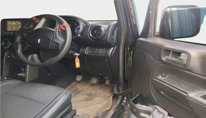 2025 Mahindra Thar LX D HT 2WD MT, Diesel, Manual, 8,498 km, interior