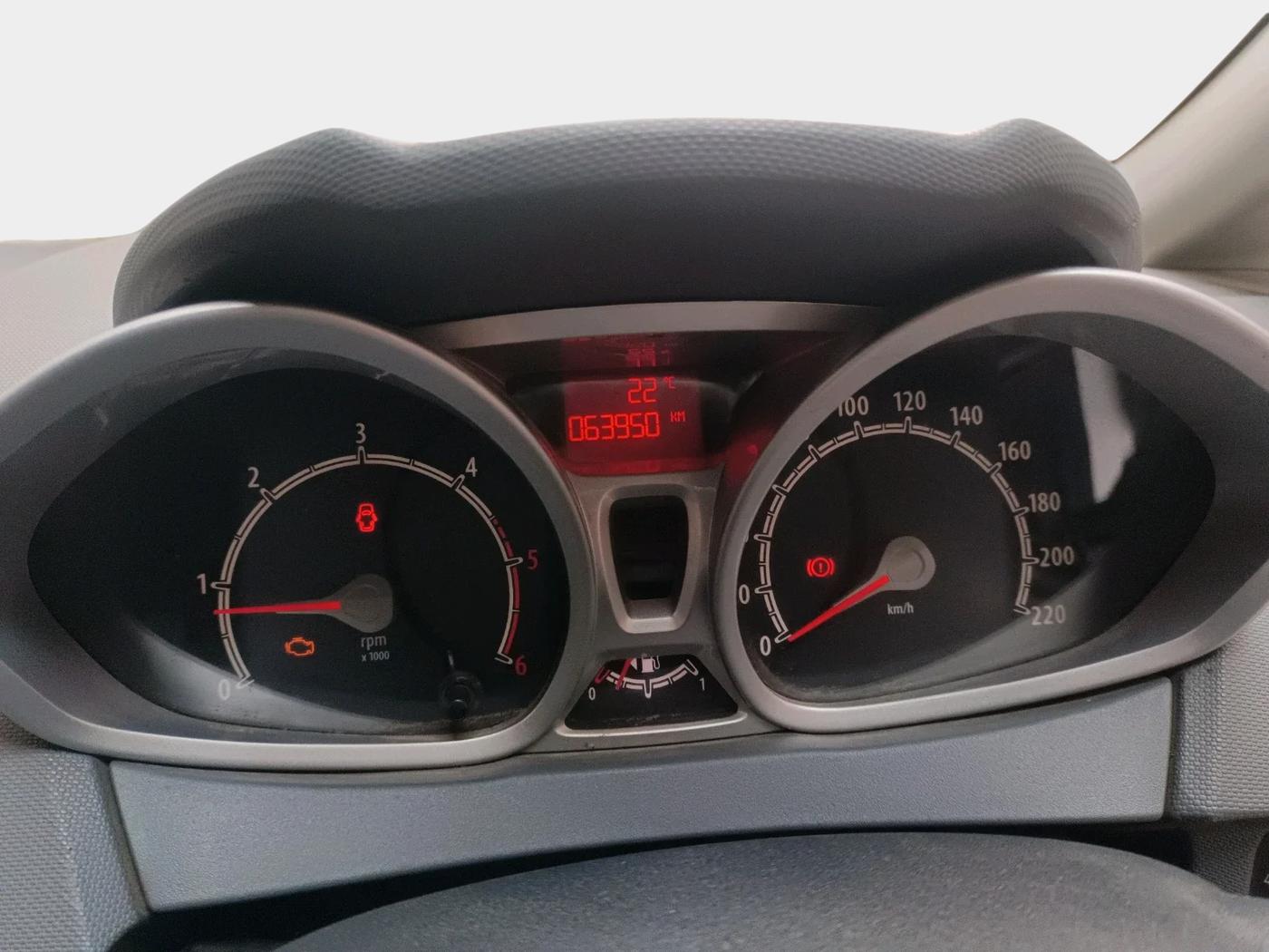 2011 Ford Fiesta TITANIUM DIESEL, Diesel, Manual, 63,950 km, interior