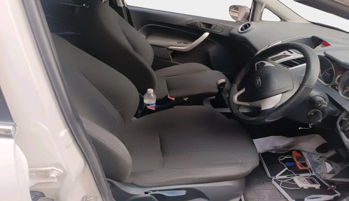 2011 Ford Fiesta TITANIUM DIESEL, Diesel, Manual, 63,950 km, interior