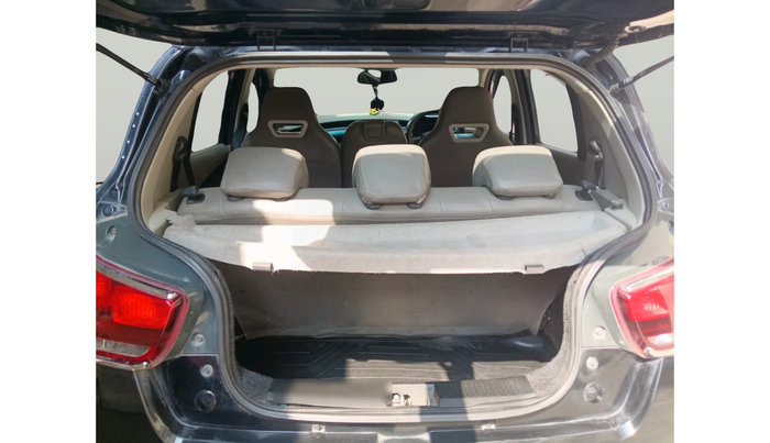 2016 Mahindra Kuv100 K8 D 6 STR, Diesel, Manual, 83,053 km, exterior