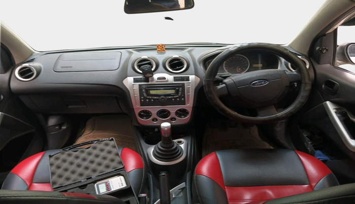 2010 Ford Figo TITANIUM 1.2 PETROL, Petrol, Manual, 1,34,029 km, interior