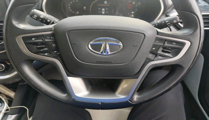 2023 Tata Safari XZ PLUS, Diesel, Manual, 20,468 km, interior