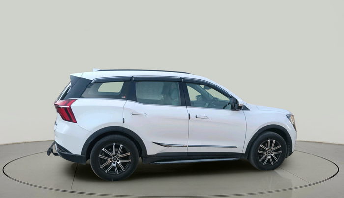 2022 Mahindra XUV700 AX 7 LUXURY D AT 7 STR, Diesel, Automatic, 82,535 km, exterior