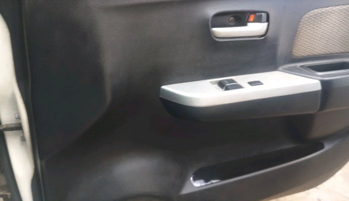 2014 Maruti Wagon R 1.0 LXI, Petrol, Manual, 1,05,060 km, interior