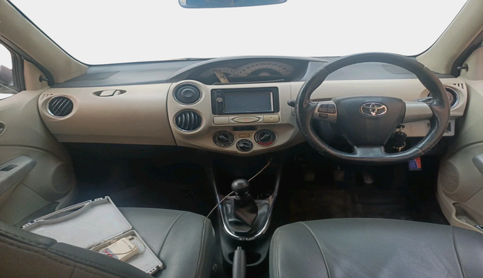 2013 Toyota Etios VX, Petrol, Manual, 94,575 km, interior
