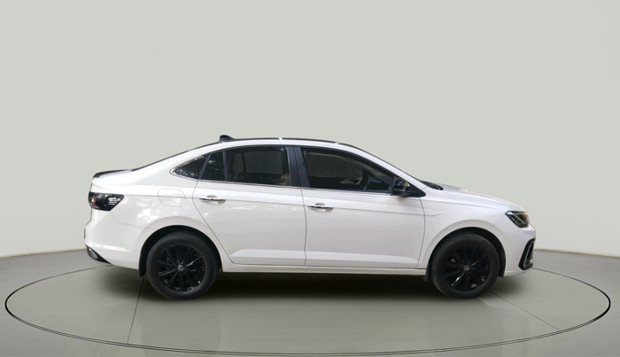 2022 Volkswagen VIRTUS HIGHLINE TSI 1.0 MT, Petrol, Manual, 29,888 km, exterior