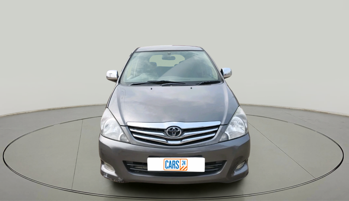 2011 Toyota Innova V 2.5 8 STR, Diesel, Manual, 2,27,451 km, exterior