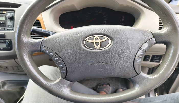 2011 Toyota Innova V 2.5 8 STR, Diesel, Manual, 2,27,451 km, interior