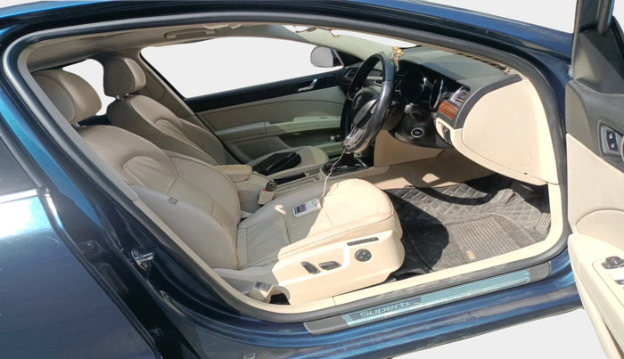 2015 Skoda Superb ELEGANCE 1.8 TSI AT, Petrol, Automatic, 1,12,118 km, interior