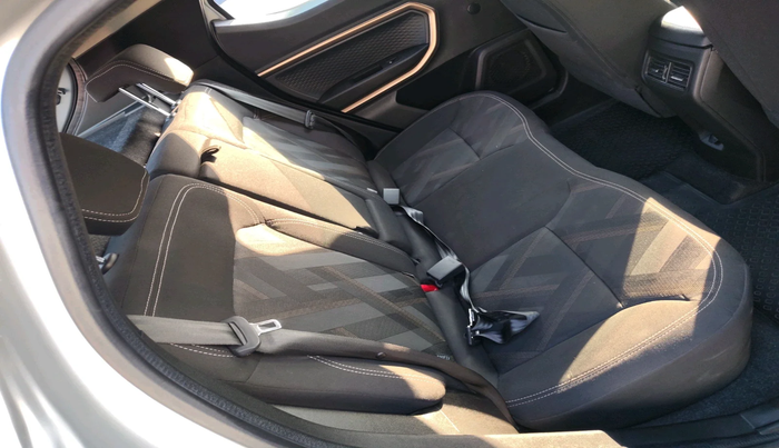 2022 Renault Kiger RXT (O) AMT, Petrol, Automatic, 17,703 km, interior