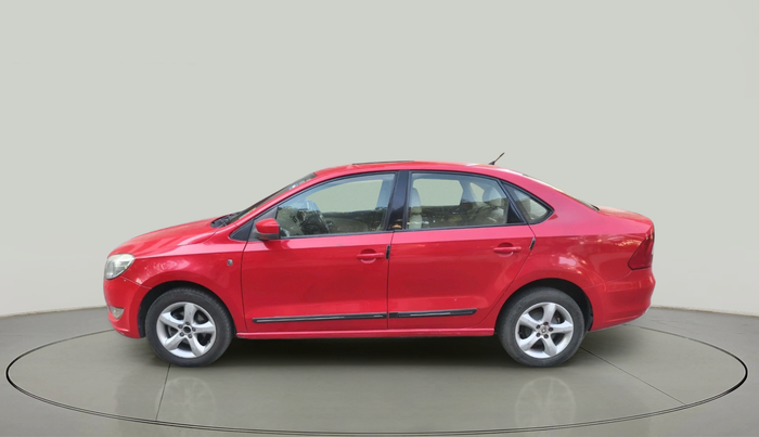 2012 Skoda Rapid ELEGANCE 1.6 MPI AT, Petrol, Automatic, 69,893 km, exterior