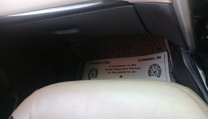 2016 Tata Zest XMS PETROL, Petrol, Manual, 1,66,078 km, interior