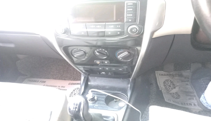 2016 Tata Zest XMS PETROL, Petrol, Manual, 1,66,078 km, interior