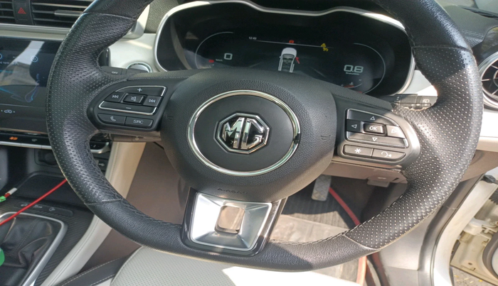 2021 MG ASTOR SHARP 1.5 MT, Petrol, Manual, 30,566 km, interior