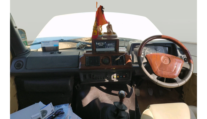 2016 Force Motors TRAVELLER ABS, Diesel, Manual, 40,096 km, interior