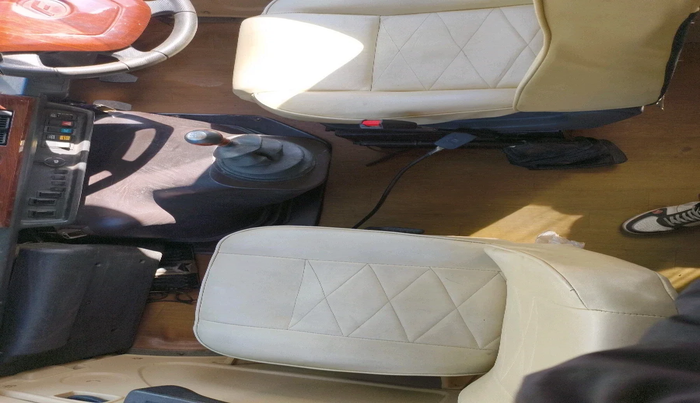 2016 Force Motors TRAVELLER ABS, Diesel, Manual, 40,096 km, interior