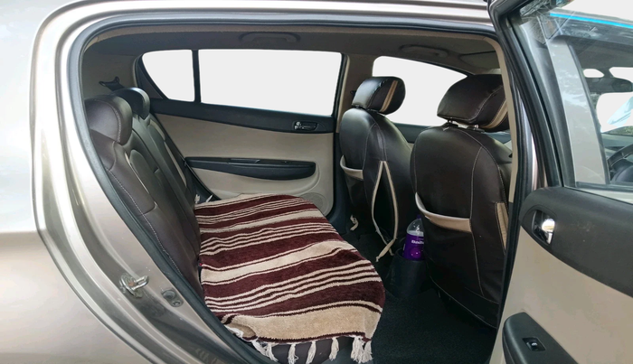 2012 Hyundai i20 MAGNA 1.4 CRDI, Diesel, Manual, 1,06,995 km, interior