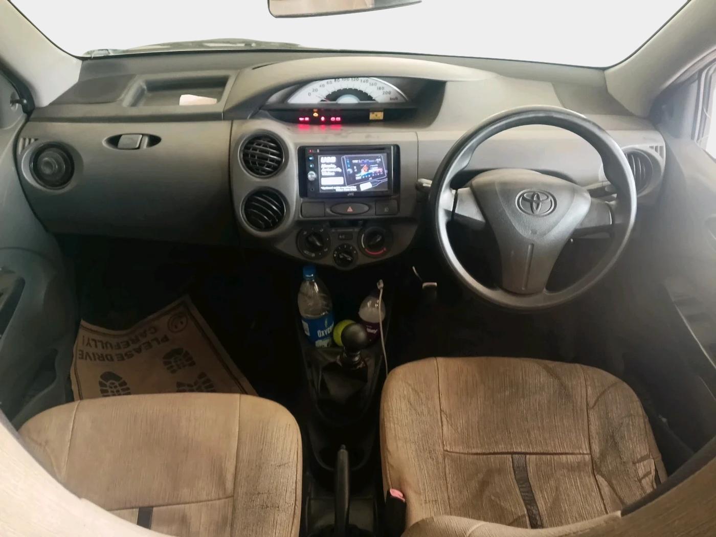 2013 Toyota Etios GD, Diesel, Manual, 2,60,987 km, interior