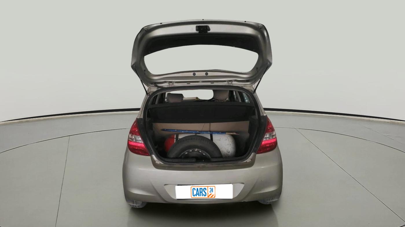 2011 Hyundai i20 SPORTZ 1.2, CNG, Manual, 1,55,474 km, exterior
