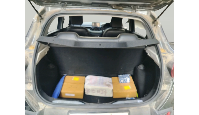 2022 Tata PUNCH ADVENTURE AMT, Petrol, Automatic, 80,296 km, exterior