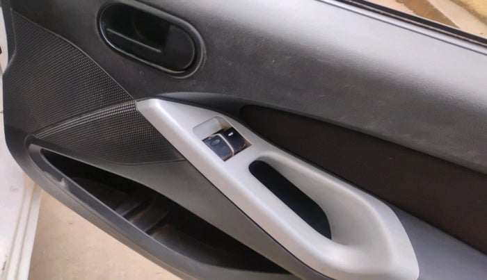 2012 Ford Figo TITANIUM 1.2 PETROL, Petrol, Manual, 66,083 km, interior