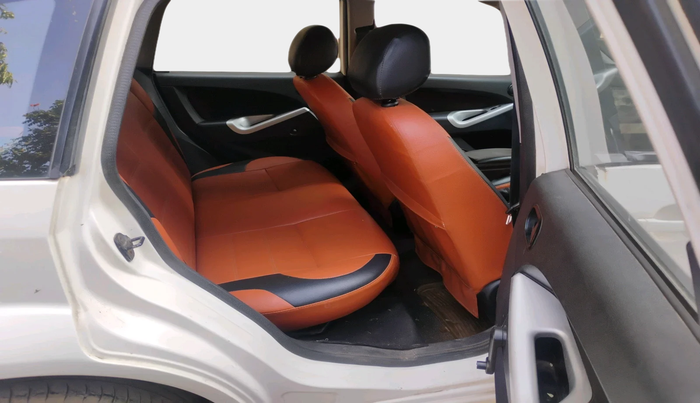 2012 Ford Figo TITANIUM 1.2 PETROL, Petrol, Manual, 66,083 km, interior