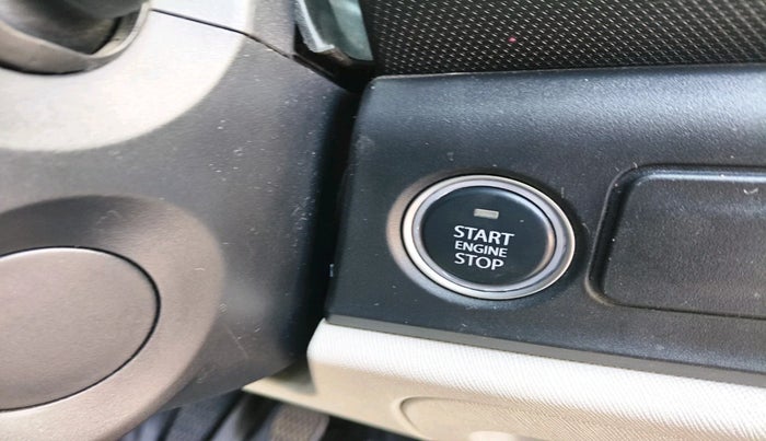 2022 Tata ALTROZ XZ PETROL, Petrol, Manual, 21,806 km, interior