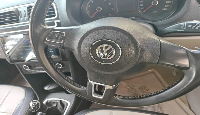 2013 Volkswagen Polo HIGHLINE1.2L, Petrol, Manual, 64,462 km, interior