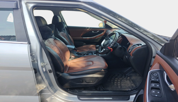 2023 Hyundai ALCAZAR PLATINUM 1.5 MT 7STR, Diesel, Manual, 23,527 km, interior