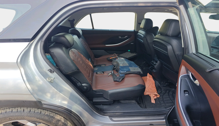 2023 Hyundai ALCAZAR PLATINUM 1.5 MT 7STR, Diesel, Manual, 23,527 km, interior