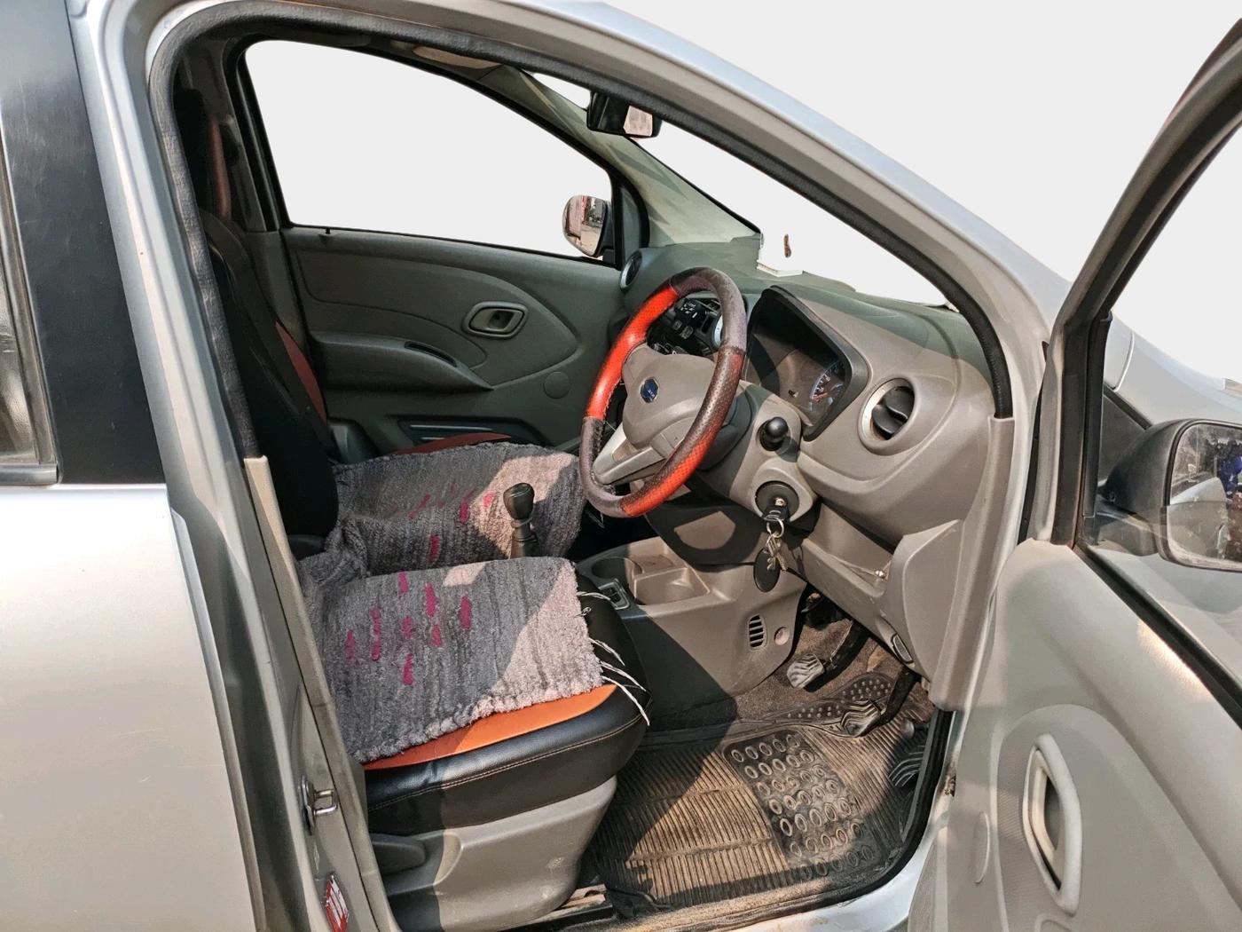 2016 Datsun Go T (O), CNG, Manual, 86,509 km, interior