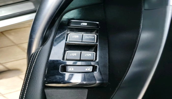 2020 MG HECTOR SHARP 1.5 DCT PETROL, Petrol, Automatic, 19,897 km, interior