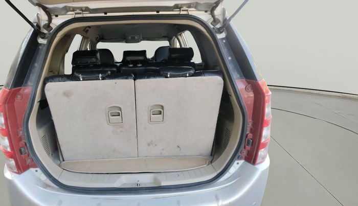 2015 Mahindra XUV500 W8, Diesel, Manual, 89,920 km, exterior