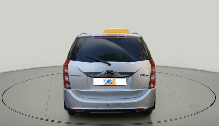 2015 Mahindra XUV500 W8, Diesel, Manual, 89,920 km, exterior