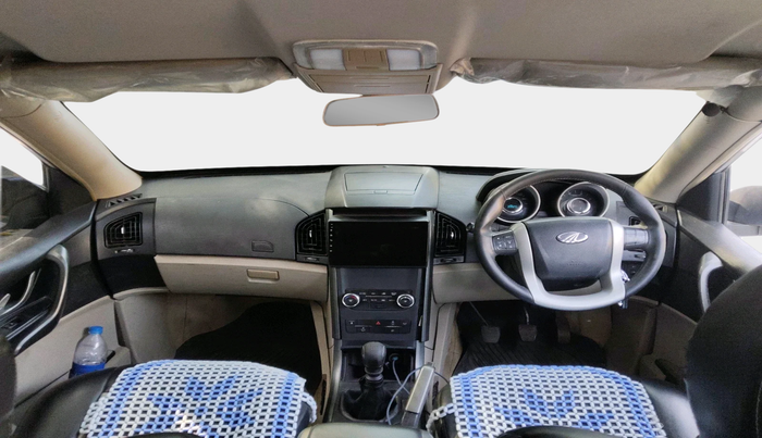 2015 Mahindra XUV500 W8, Diesel, Manual, 89,920 km, interior