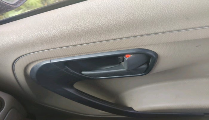 2023 Mahindra BOLERO NEO N 4, Diesel, Manual, 20,843 km, interior