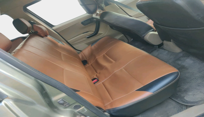 2023 Mahindra BOLERO NEO N 4, Diesel, Manual, 20,843 km, interior