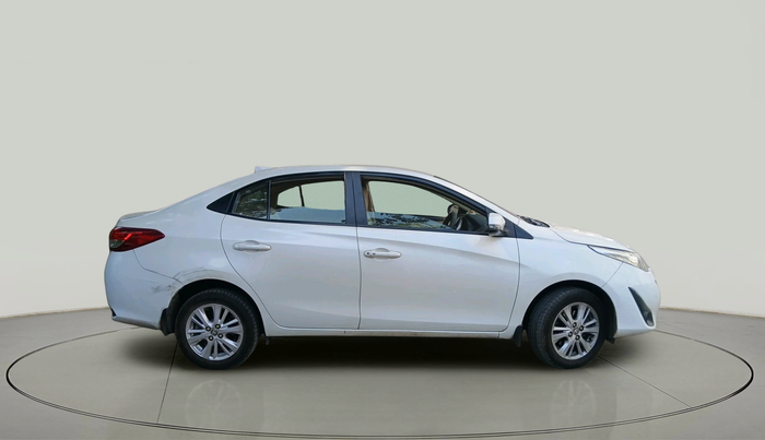 2018 Toyota YARIS V CVT, Petrol, Automatic, 73,911 km, exterior