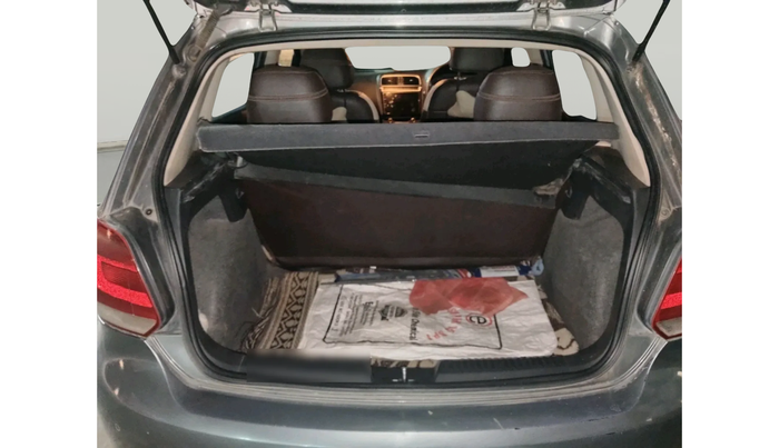 2013 Volkswagen Polo HIGHLINE1.2L, Petrol, Manual, 1,83,794 km, exterior