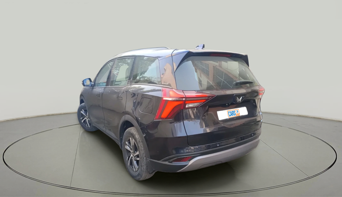 2022 Mahindra XUV700 AX 5 P MT 5 STR, Petrol, Manual, 42,442 km, exterior