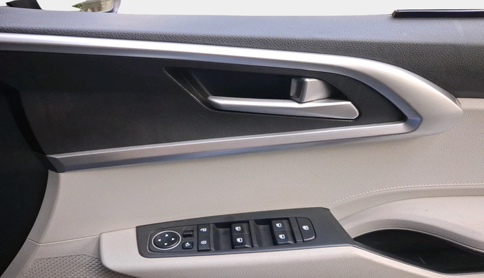 2022 KIA CARENS PRESTIGE PLUS 1.4 PETROL 7 STR, Petrol, Manual, 58,268 km, interior