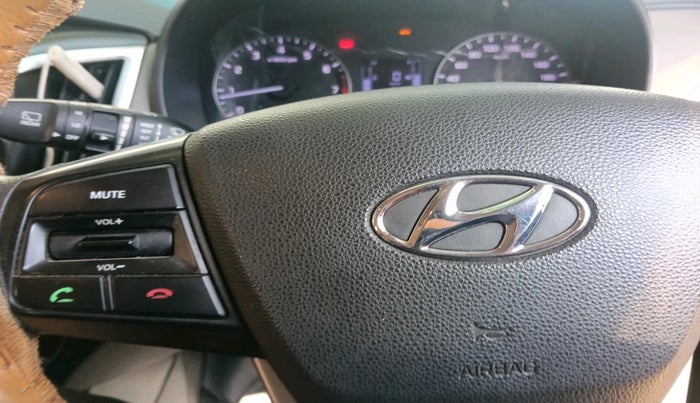 2016 Hyundai Creta SX PLUS 1.6 PETROL, Petrol, Manual, 76,249 km, interior