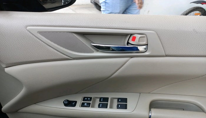 2011 Maruti Kizashi 2.4L AT, Petrol, Automatic, 76,622 km, interior